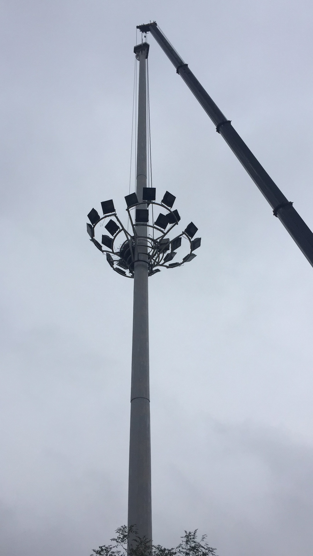 高杆灯安装施工方案 道路高杆照明灯安装注意事项