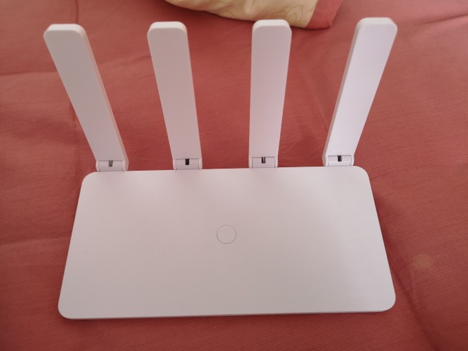 【开箱】荣耀x3pro路由器,千兆宽带测速 .