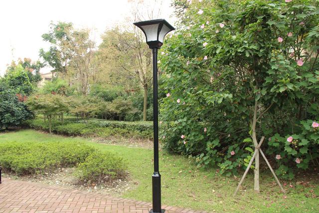 一般3米高的简约景观庭院灯市场价格多少钱一套?