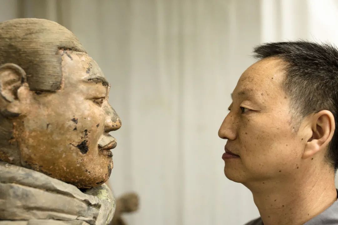 [围观]&nbsp; &nbsp;  修秦俑的人-BB姬