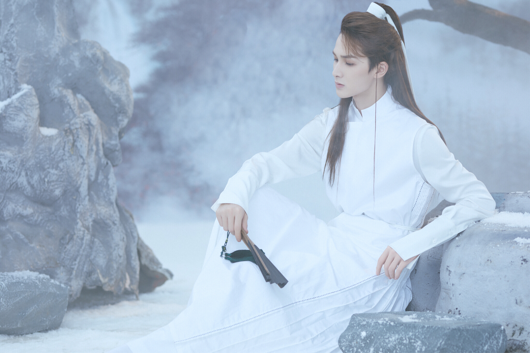 新单曲 《empty space》 正式上线 点击试听