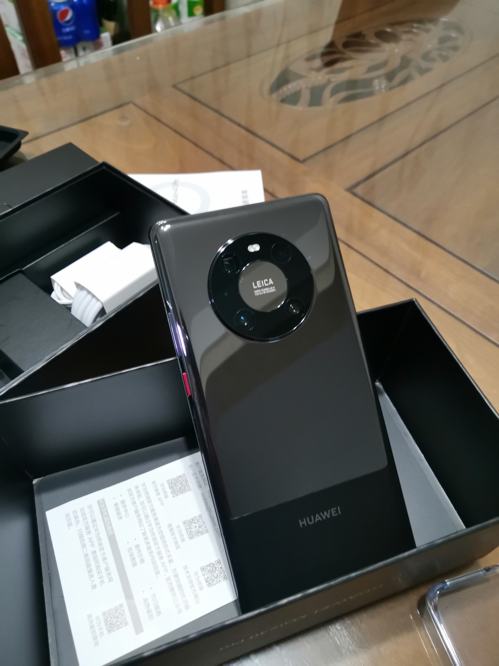 开箱:华为 mate40pro 黑色