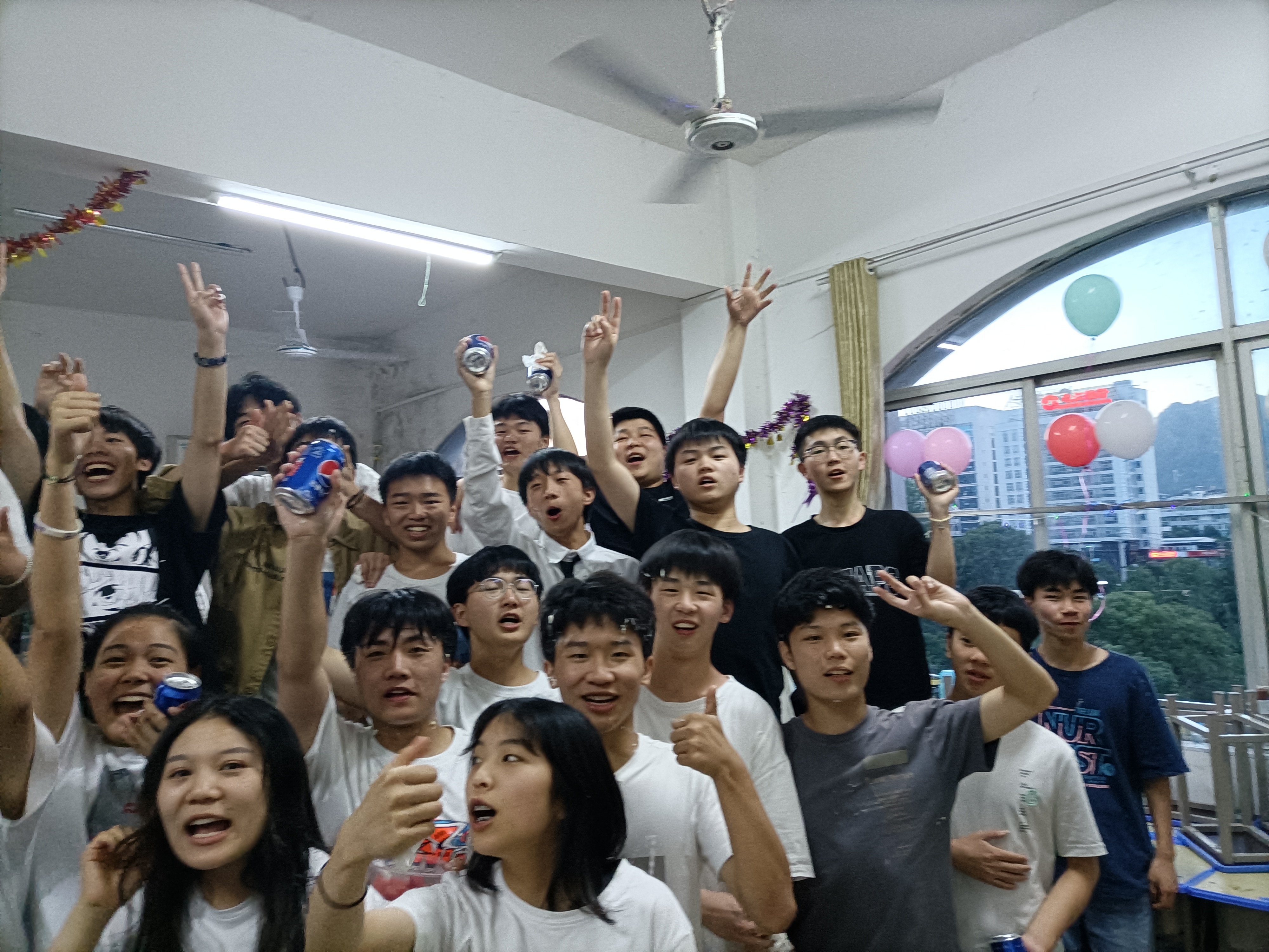 p9WBfyT.jpg